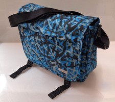 Borsa a tracolla con patta