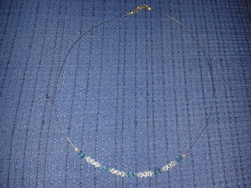 Collana filo realizzata - a,