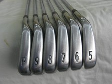 Titleist AP1 716 Set di ferri