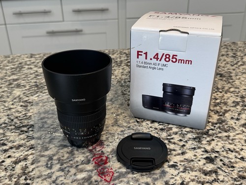 Samyang 85mm prime lens - samyang,