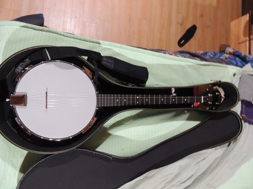 Fender string closed back - 5-string,