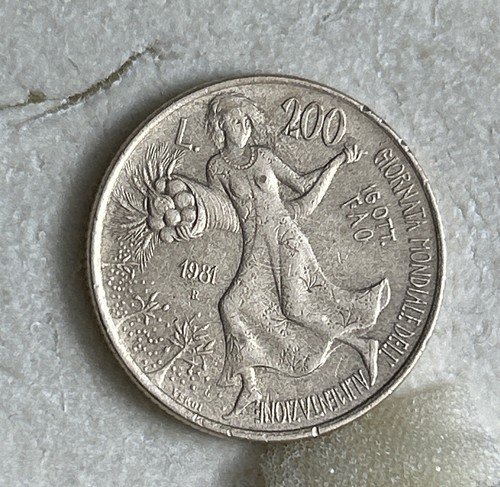 Moneta italiana 200 lire - moneta,