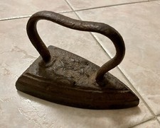 Antico Ferro Da Stiro In Ghisa