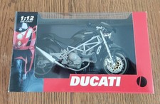 Diecast scala 1:12 New-Ray. Ducati Monster S4, nero.