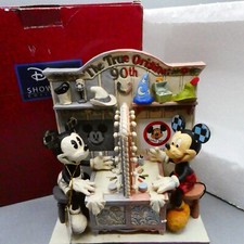 Enesco Disney Traditions