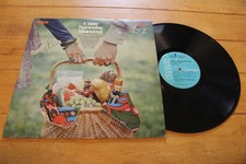 Vintage Living Trio Come