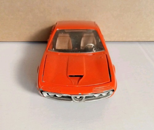 Togi alfa romeo montreal - alfa,