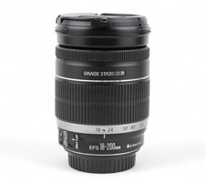 Canon Zoom Lens EF-S 18-200mm 1:3.5-5.6 IS obiettivo reflex autofocus Excellent