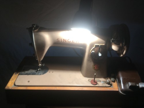 Singer sewing m15 1950 - m15, age