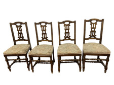 Gruppo di 4 antiche sedie