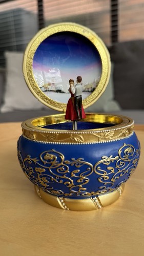 Official anastasia music box - anastasia,