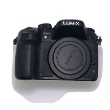 Lumix Panasonic DMC - GH4 pari al nuovo!