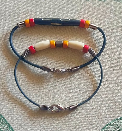 Coppia braccialetti con pietre
