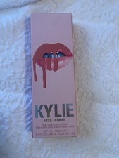 KYLIE JENNER Matte & Velvet