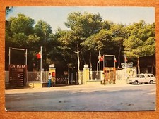 Marina di Pulsano (Taranto). Ingresso al Camping di Lido Silvana - Auto, Car.