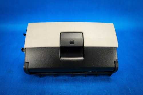 Vano cassetto portaoggetti