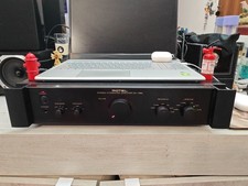 Amplificatore stereo integrato Rotel RA-1060.