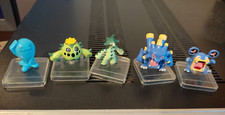 POKEMON VINTAGE FIGURE