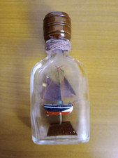 NAVE IN BOTTIGLIA CON TAPPO IN