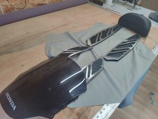 Honda S Wing 125, vero schermo anteriore sportivo, poggiapiedi posteriore e inox