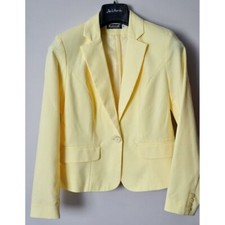 Yellow jacket size - size, 44