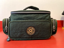 borsa fotografica Kipling, dimensioni in foto, usata con segni di usura