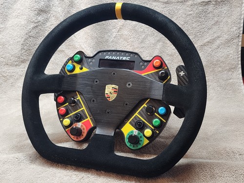 Fanatec podium porsche 911 - porsche,