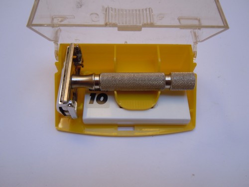 Rasoio sicurezza monoblocco - di,