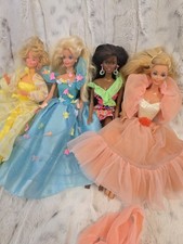 Lot of Barbies Peaches &