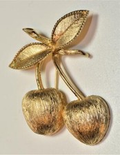 Spilla Vintage Firmata SARAH