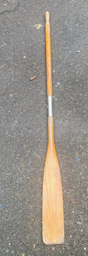 Una pagaia per - o, kayak