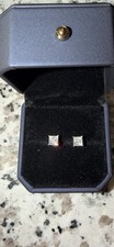 Orecchini a perno Moissanite