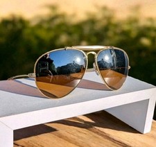 Occhiali da sole aviatore anni