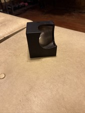 Posacenere nero postmoderno