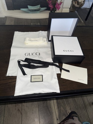 Gucci scatola bianca nera - gucci,