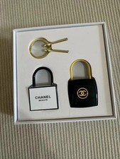 CHANEL Lucchetto Lucchetto -