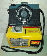 Macchina fotografica anni 60 DIANA camera con scatolo originale