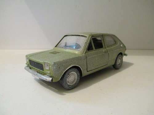 Rare fiat 127 - verte, /