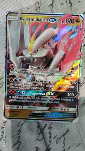Carte pokemon kyurem - carte, bianco