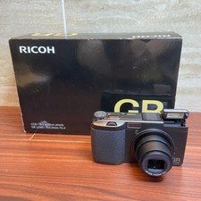Fotocamera compatta RICOH GR