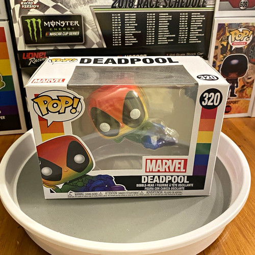 Funko pop marvel deadpool - funko,