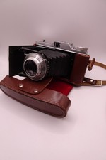 Antica macchina fotografica a