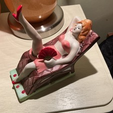 Posacenere vintage anni 40 Giappone Risqué pin up signora bagno bellezza ventaglio gamba mobile