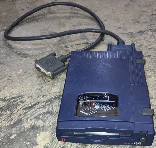 Iomega 100 zip drive - mb,