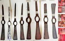 VECCHI PICCONI per orto e/o giardino, e altri vari attrezzi agricoli, vend. sing