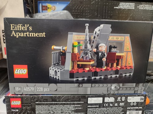Lego icons eiffel apartment - icons:,