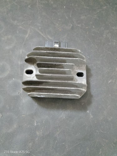 Regolatore tensione aprilia - tensione,