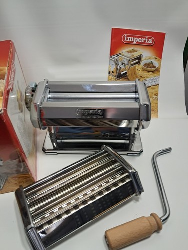 Macchina per pasta - , manovella