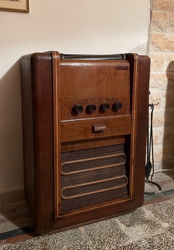 Mobile radio valvole - radio, a