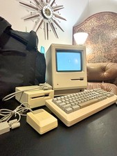 1984 APPLE MACINTOSH 128K  Set
